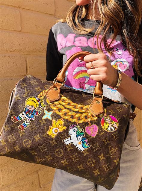 paint louis vuitton bag.